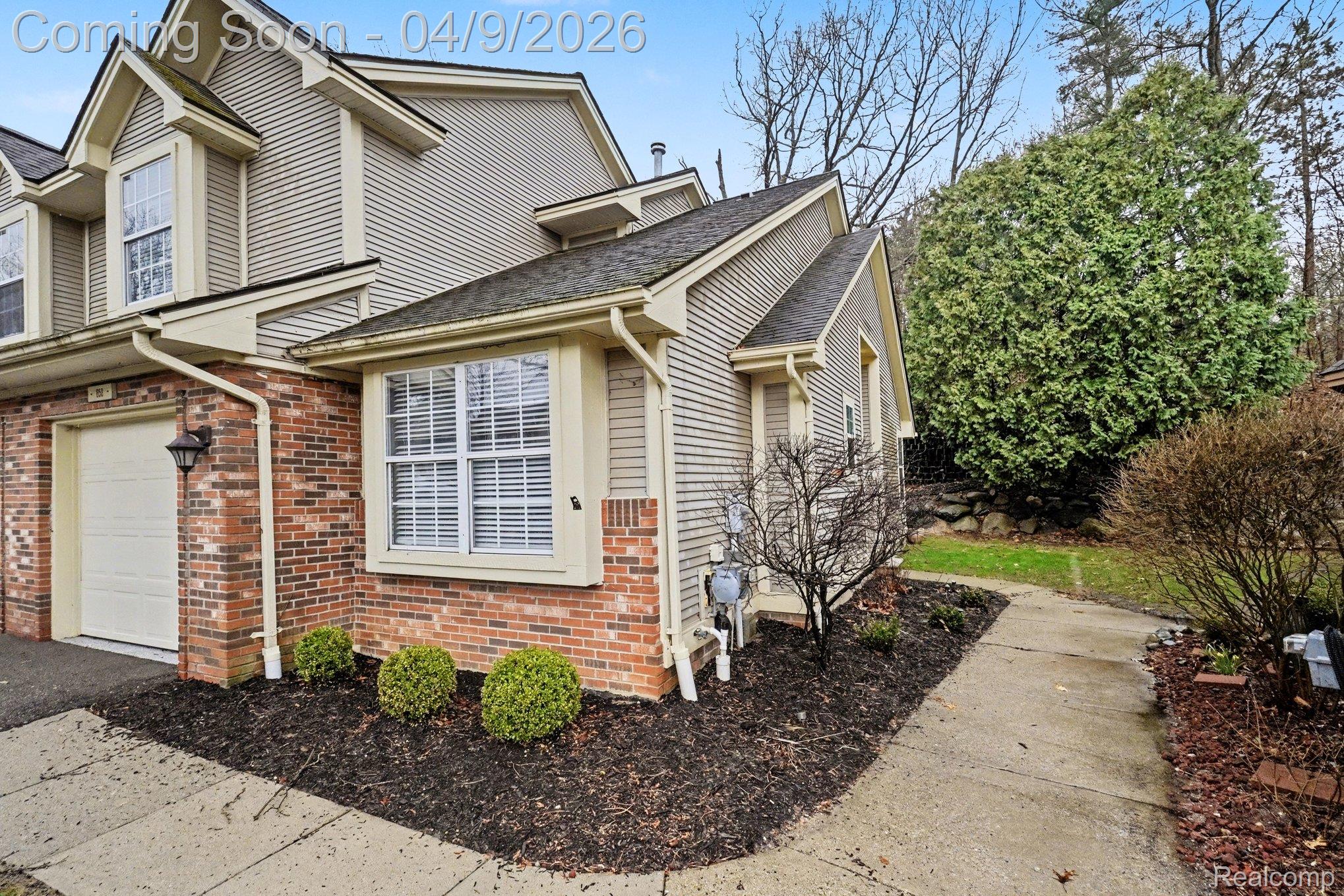 858 Whisperwood Trail