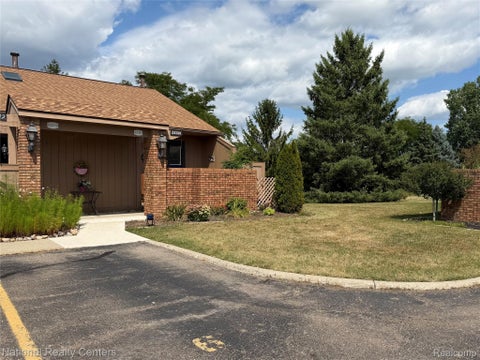 Tiny photo for 25381 Potomac Drive #6, South Lyon City, MI 48178 (MLS # 20261069351)