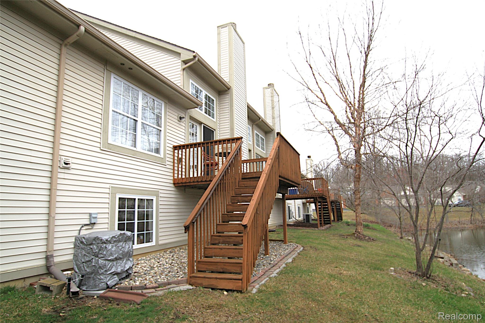 5942 Augusta Lane