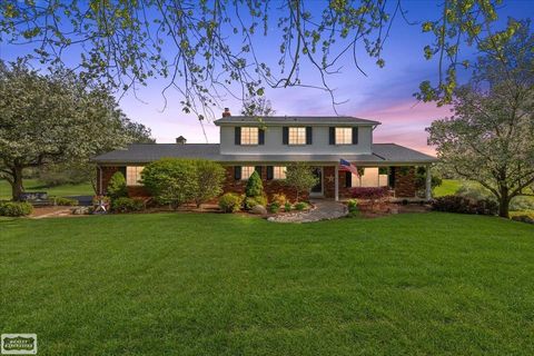 1151 Glen Meadow Lane Leonard Village Oakland MI 48367