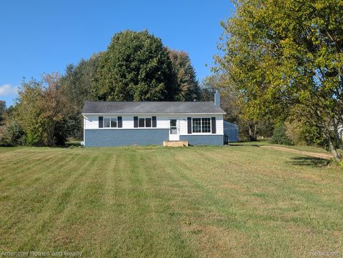 6585 N Lake Road Marathon Township MI 48464