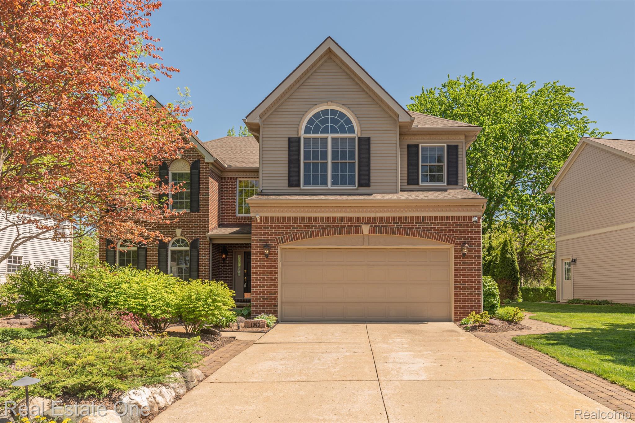 1090 Shetland Drive
