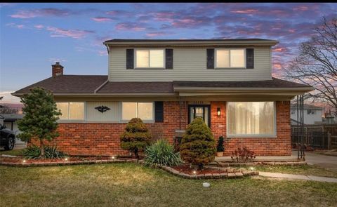 30233 HAYES Road Warren City MI 48088