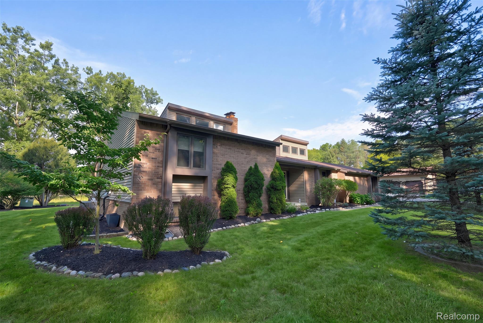 2363 N Linden Road