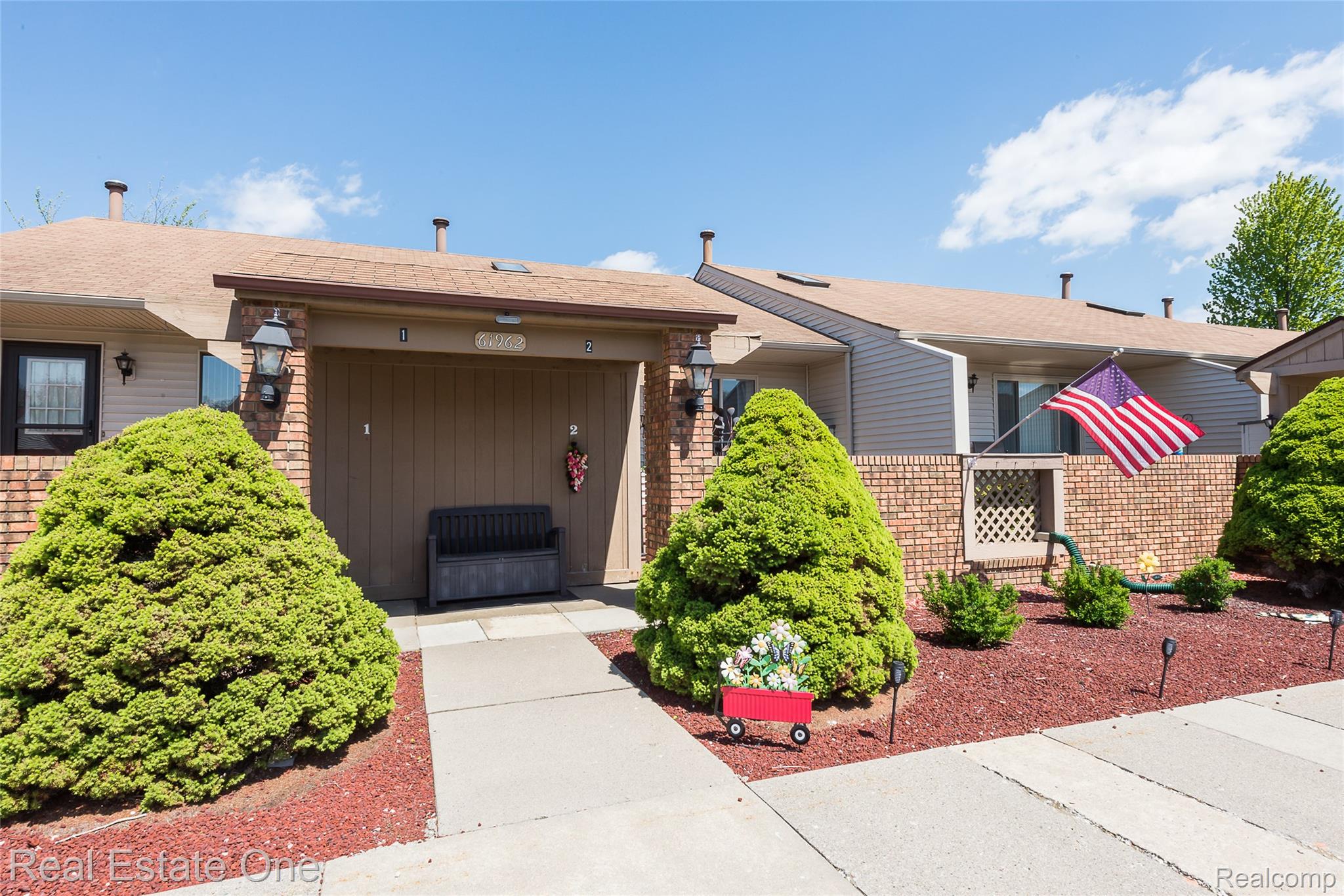 61962 YORKTOWN Drive 2