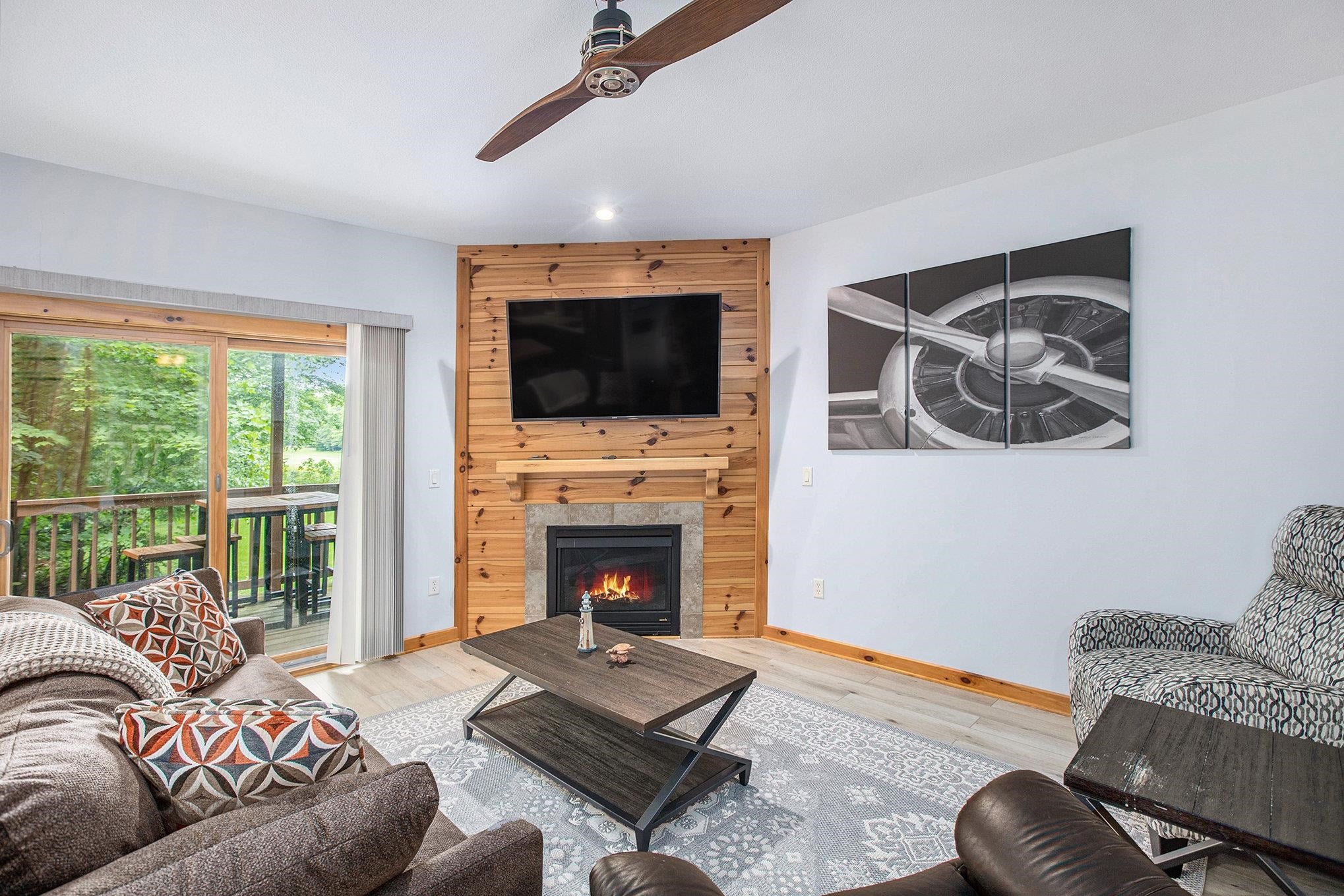 2100 W Schuss Mountain Drive