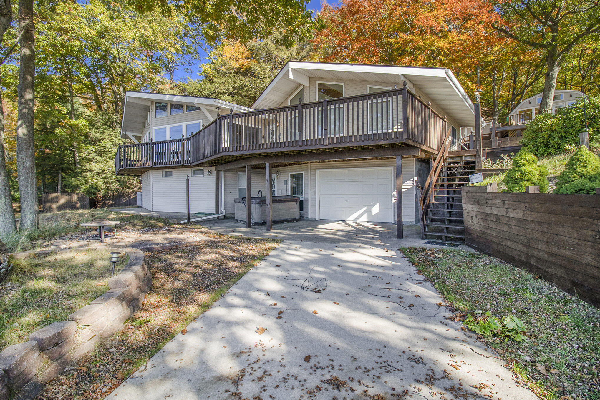 7320 Montgomery Boulevard