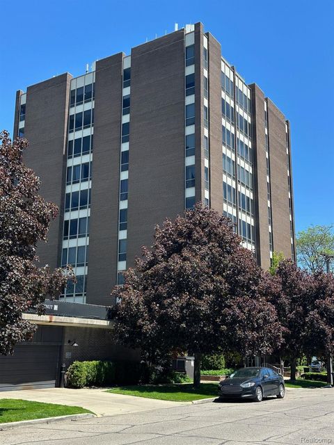 20 CHESTNUT Street 401 & 408 Wyandotte City MI 48192