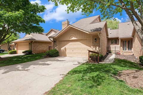 35300 BLUE SPRUCE Drive Farmington Hills City MI 48335