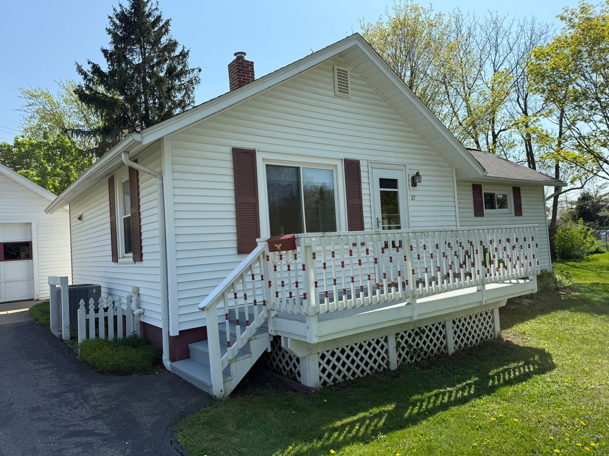 27 TURRILL Avenue