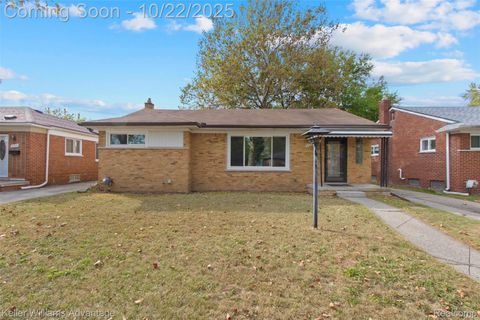 21701 Parklawn Street Oak Park City MI 48237
