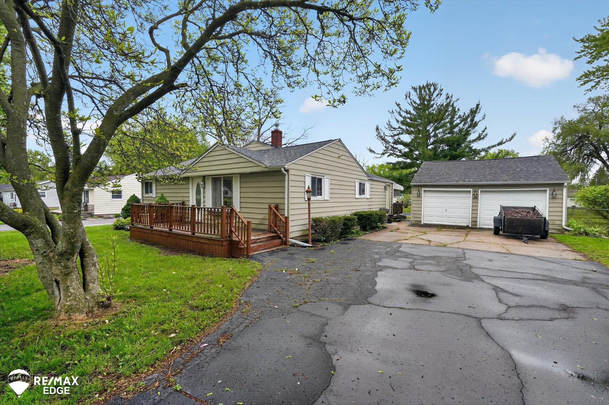 6120 Surrey Lane
