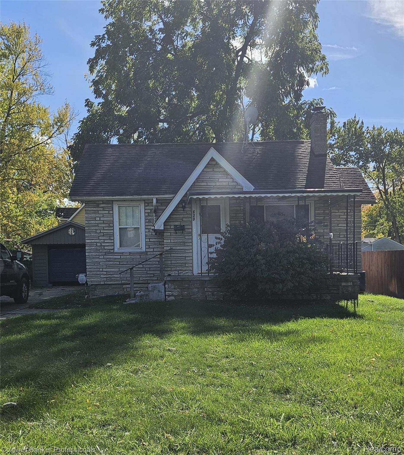 620 Maple Street