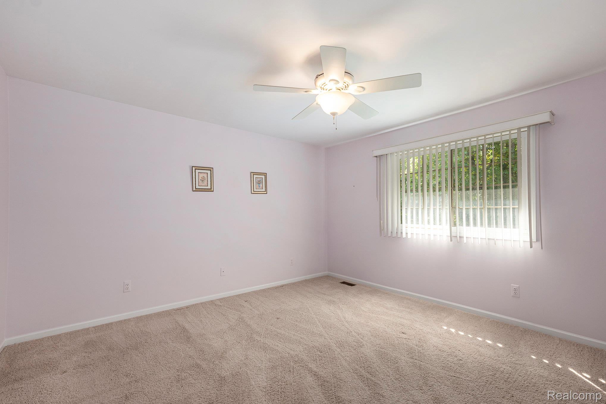 Clinton Charter Township, Michigan 48036, United States, 2 Bedrooms Bedrooms, ,3 BathroomsBathrooms,Residential,Pending,200665