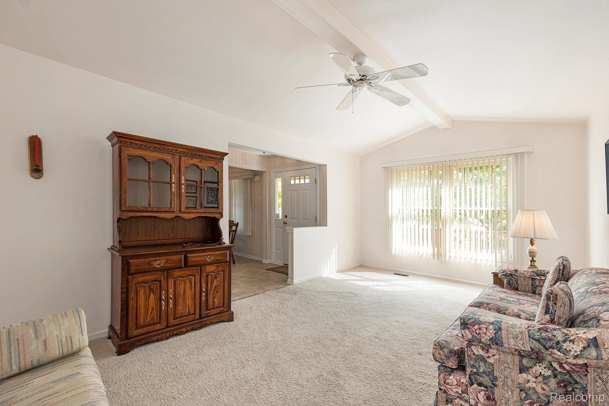 Clinton Charter Township, Michigan 48036, United States, 2 Bedrooms Bedrooms, ,3 BathroomsBathrooms,Residential,Pending,200665