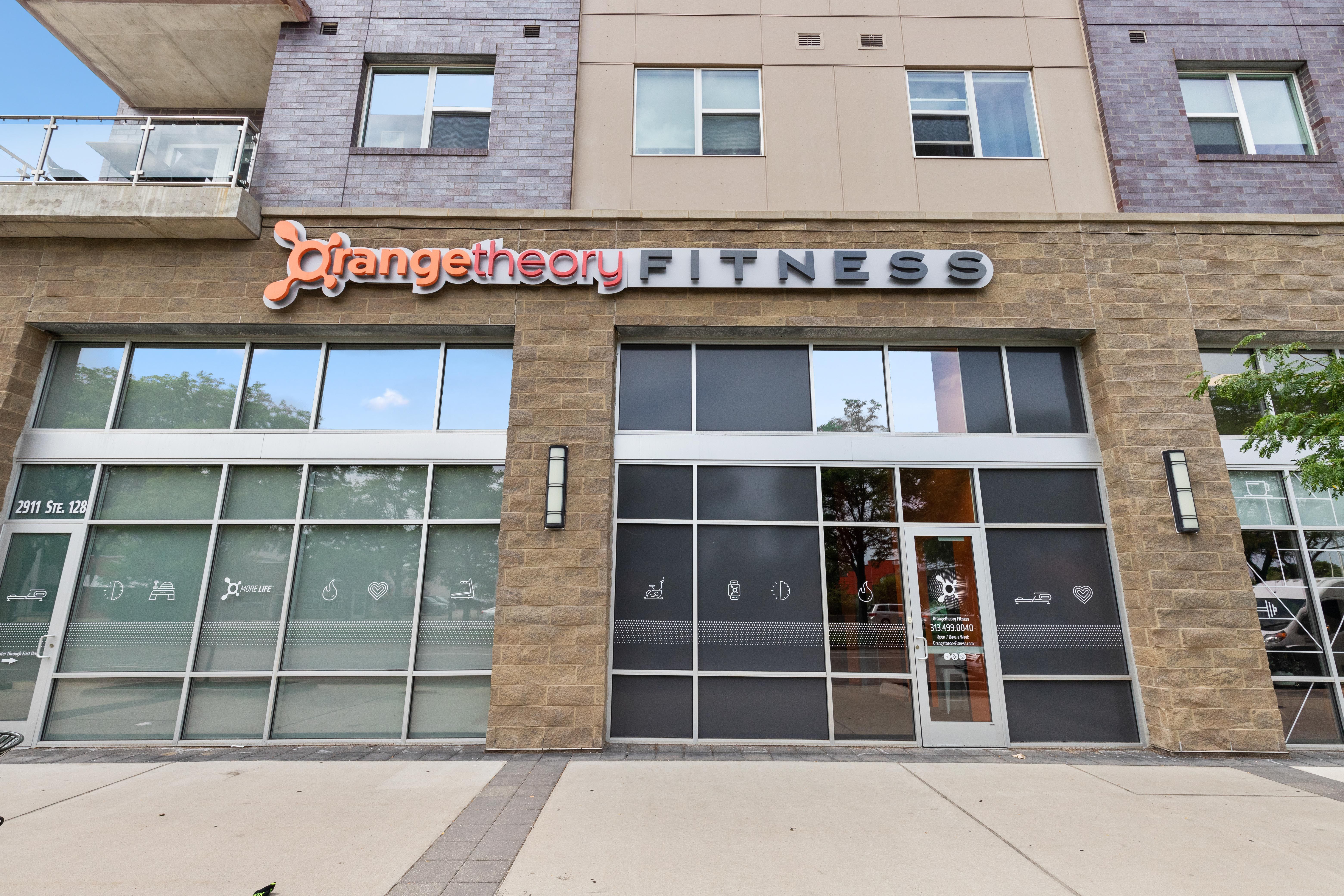 DetroitCity_Wayne, Michigan 48206, United States, 2 Bedrooms Bedrooms, ,3 BathroomsBathrooms,Residential,Pending,103769