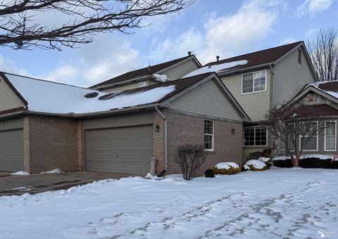 22901 Woodcreek Drive Taylor City MI 48180