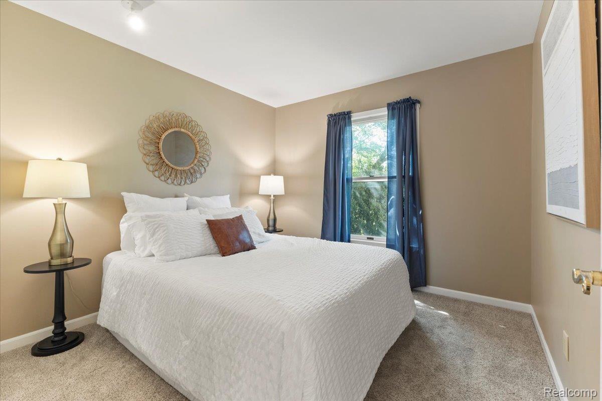 Brandon Charter Township, Michigan 48462, United States, 3 Bedrooms Bedrooms, ,3 BathroomsBathrooms,Residential,Active,160376