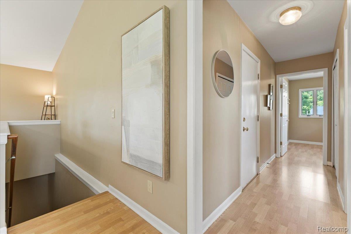 Brandon Charter Township, Michigan 48462, United States, 3 Bedrooms Bedrooms, ,3 BathroomsBathrooms,Residential,Active,160376