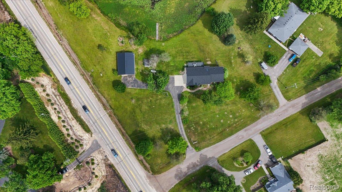 Brandon Charter Township, Michigan 48462, United States, 3 Bedrooms Bedrooms, ,3 BathroomsBathrooms,Residential,Active,160376