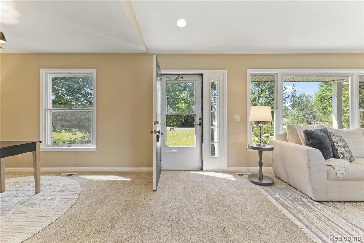 145 E Huff Lake Court