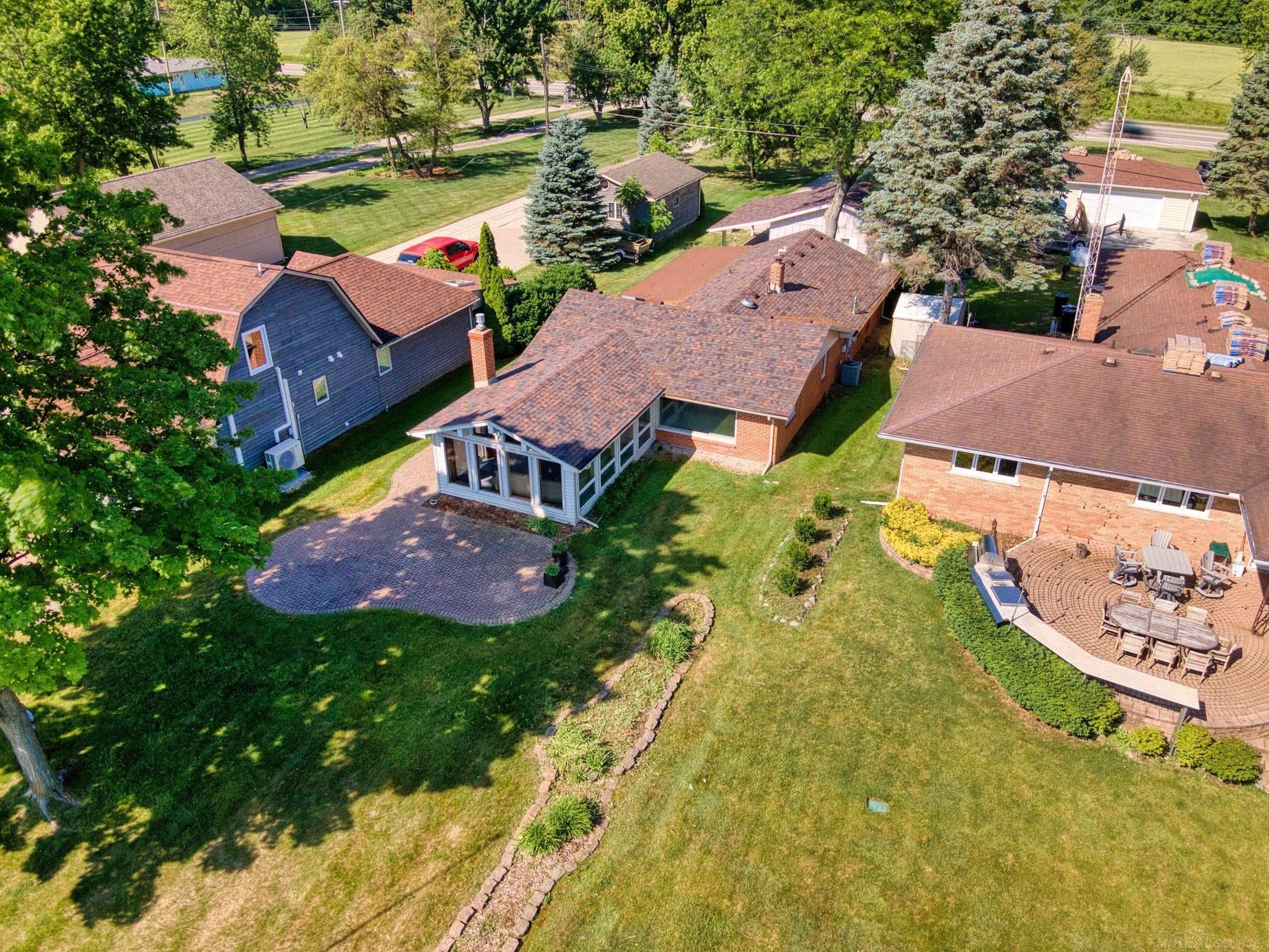 3549 River Road Road