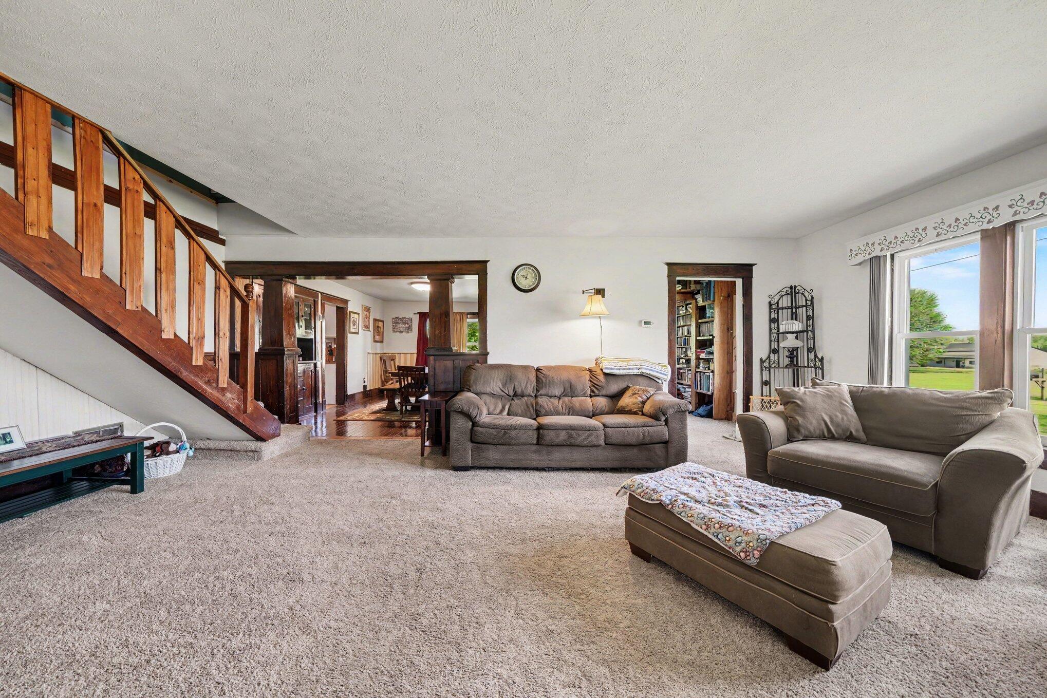 4270 Chamberlain Road