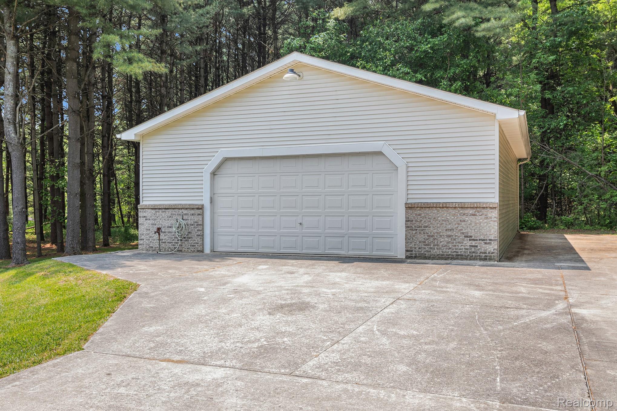 Arcadia Township, Michigan 48444, United States, 3 Bedrooms Bedrooms, ,3 BathroomsBathrooms,Residential,Pending,145703