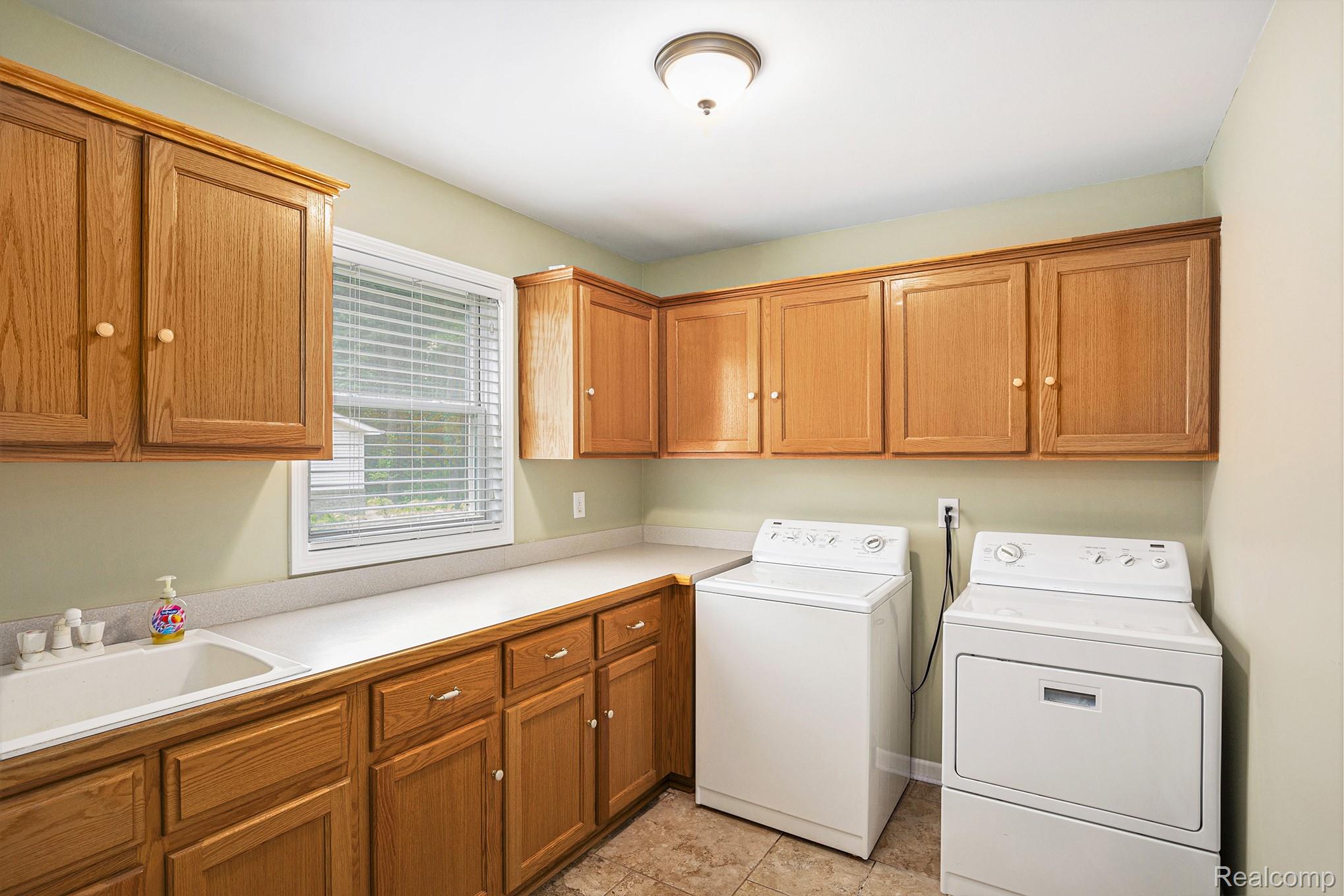 Arcadia Township, Michigan 48444, United States, 3 Bedrooms Bedrooms, ,3 BathroomsBathrooms,Residential,Pending,145703