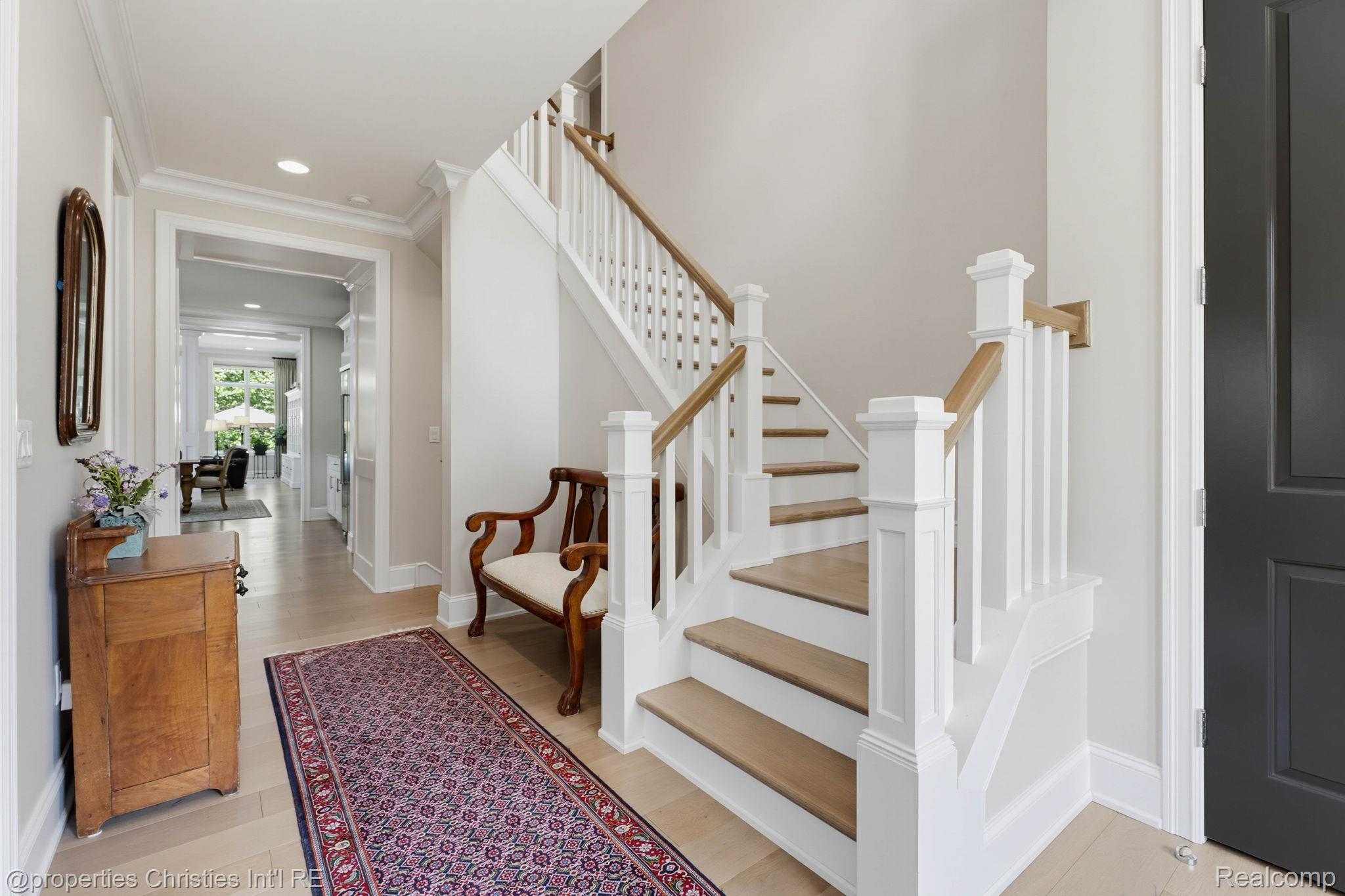 1160 Hillside Drive