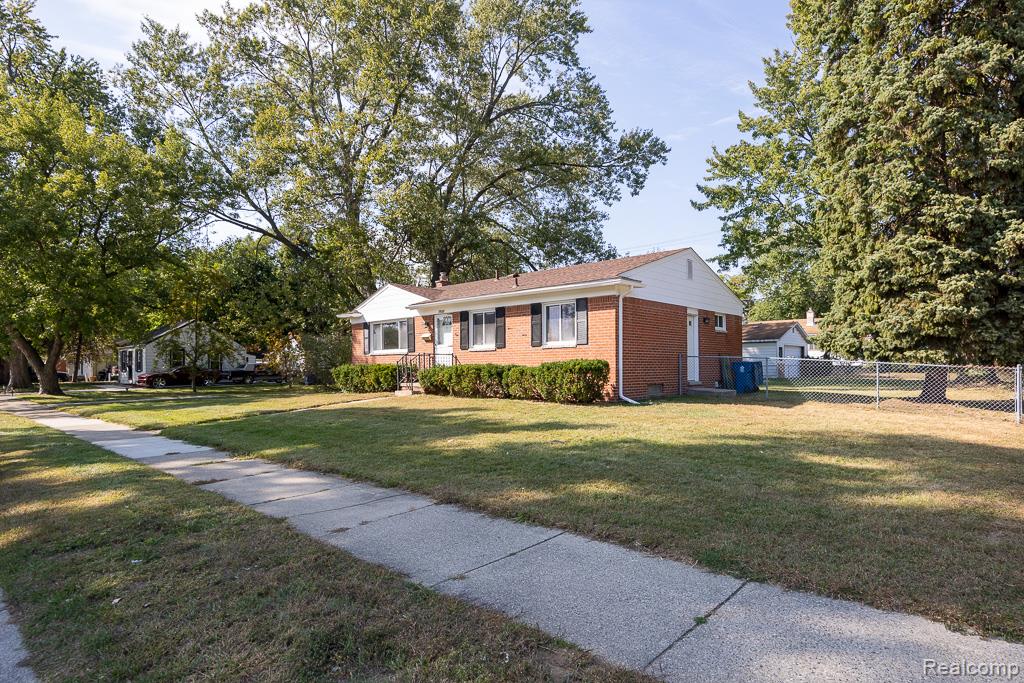 35008 Richard Street