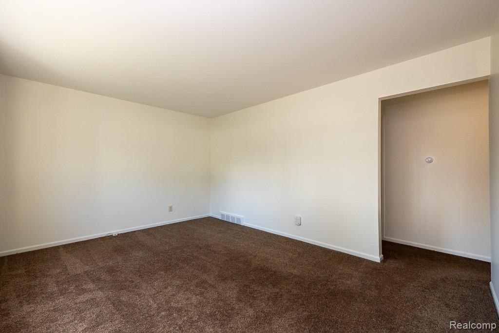 35008 Richard Street