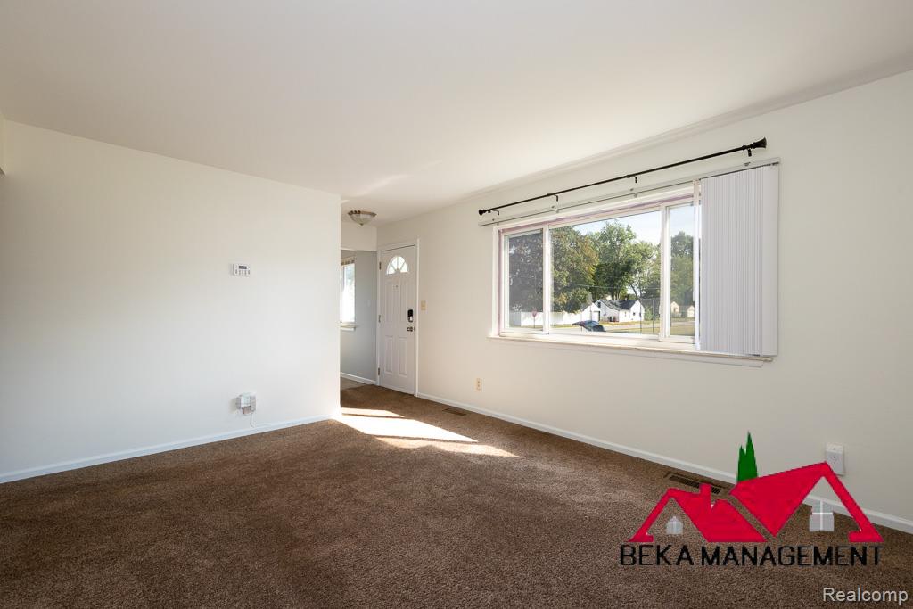 35008 Richard Street