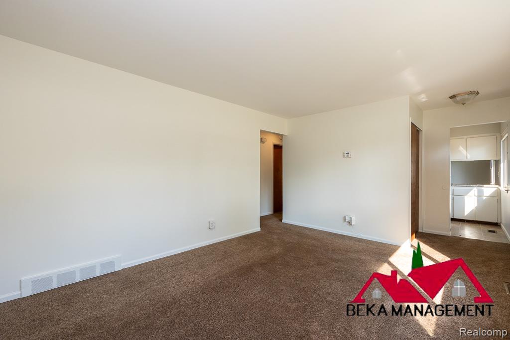 35008 Richard Street