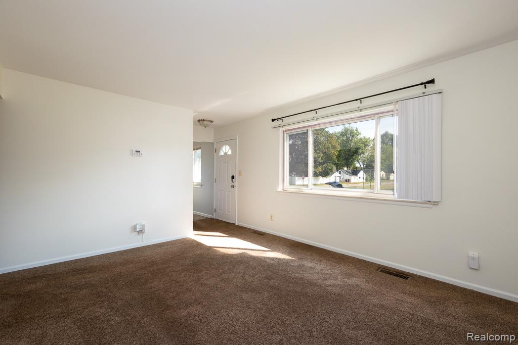 35008 Richard Street