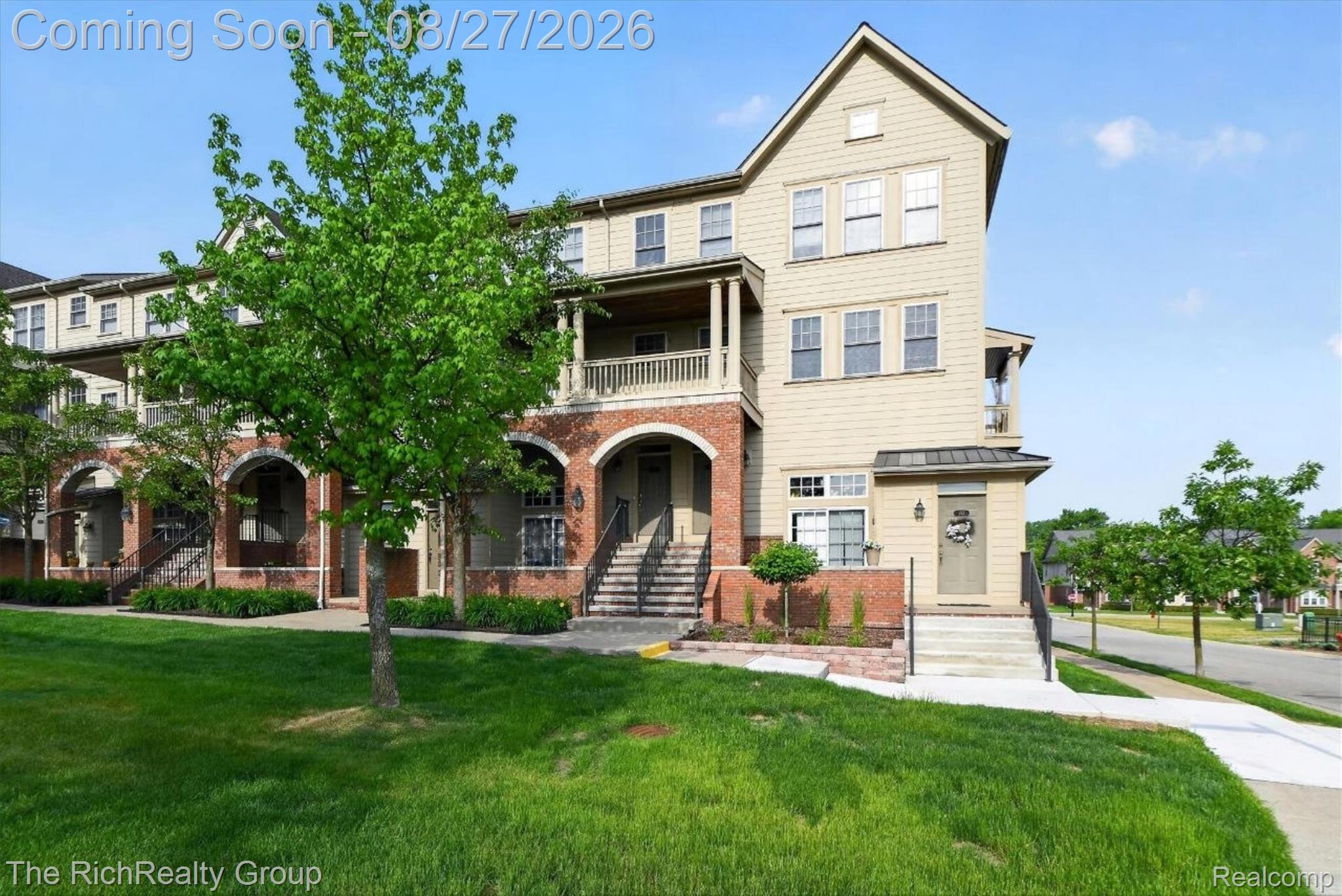 209 Amys Walk