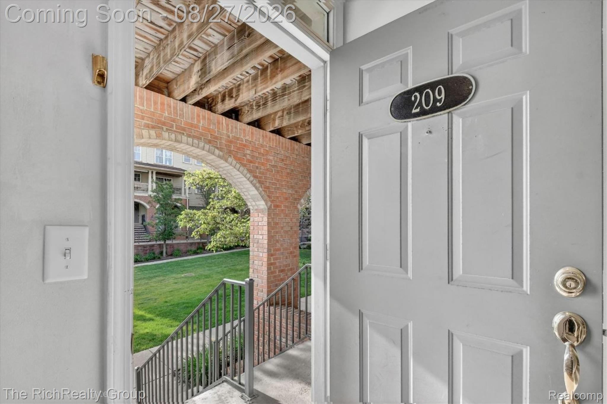 209 Amys Walk