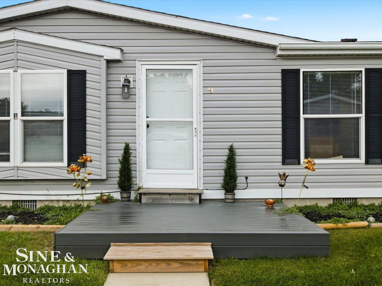 3211 Keewahdin Lot 9 Road