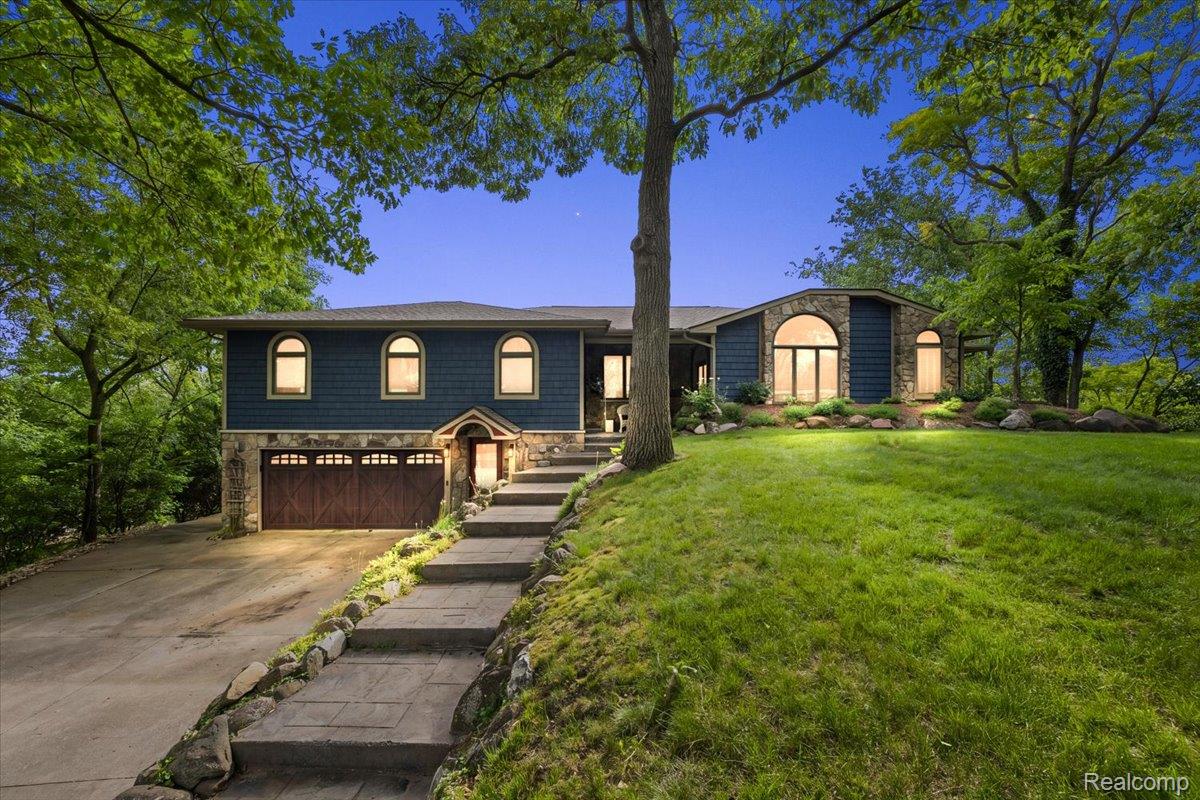 7291 Parkwood Drive