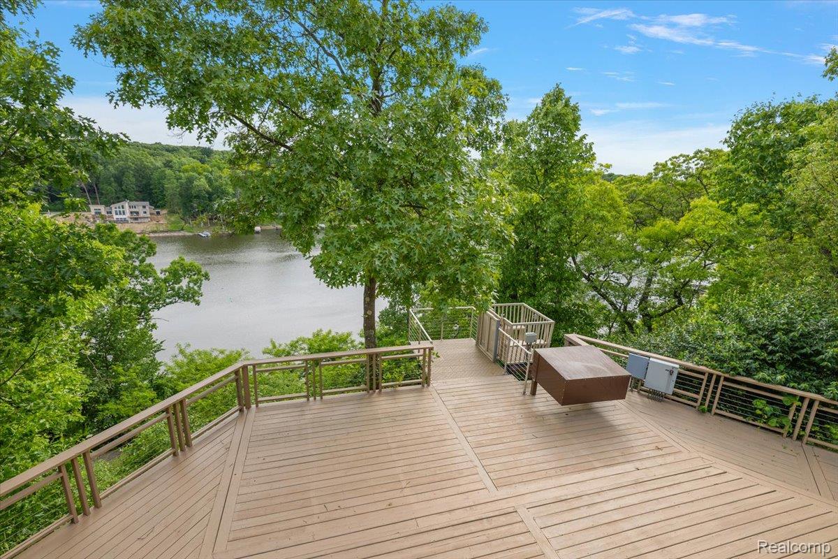 7291 Parkwood Drive