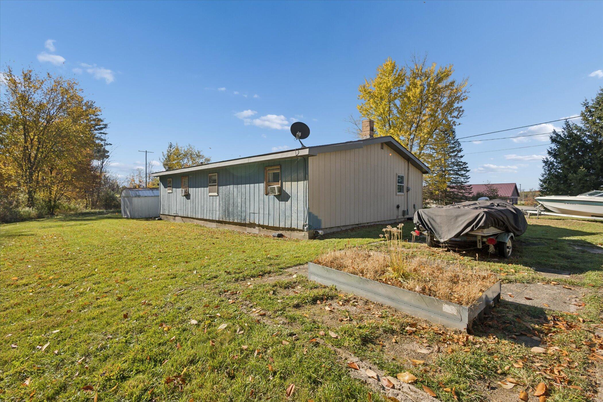 15176 Algoma Avenue NE