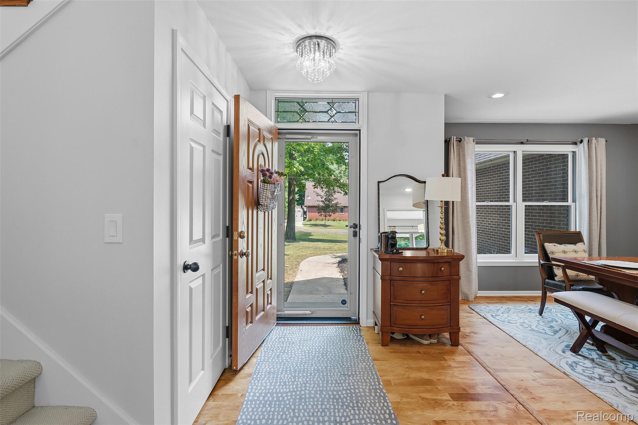 9293 Oakview Drive