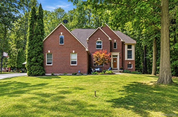9293 OAKVIEW DR, SWARTZ CREEK, MI 48473 - Image 615faa5ce0333bbca6ccc0e6aa248bcb/4196615471