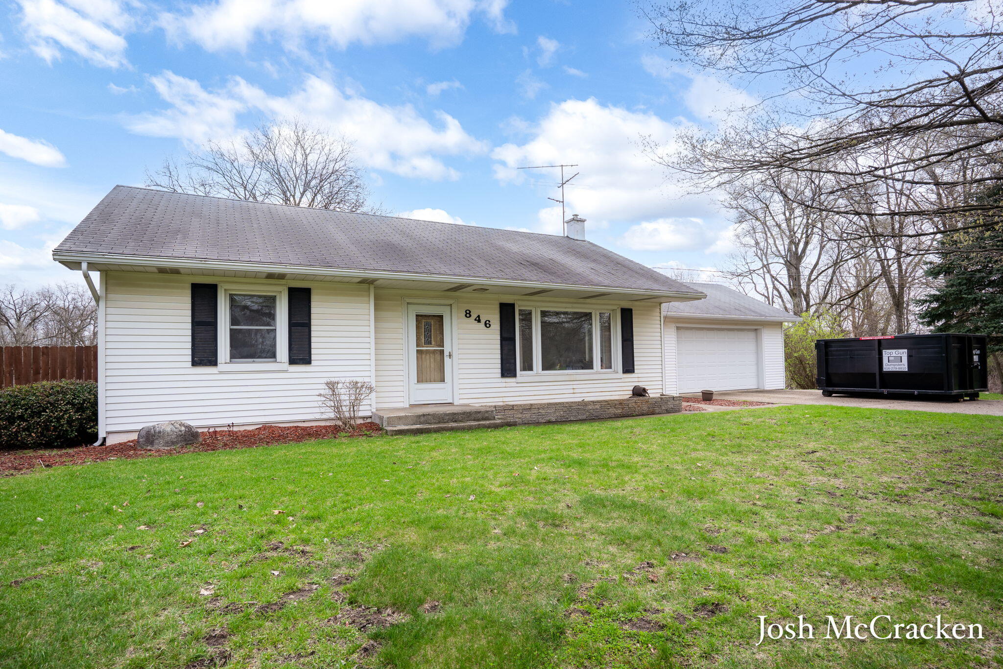 846 Lincoln Lake Avenue SE