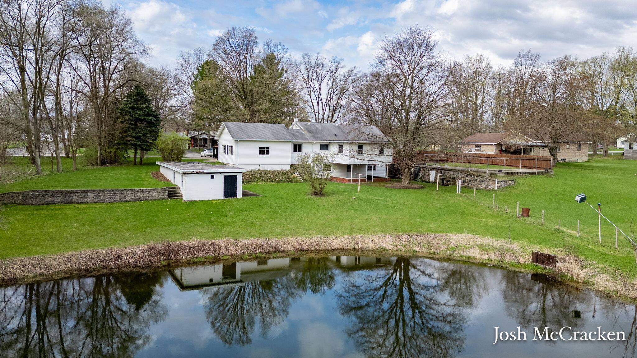 846 Lincoln Lake Avenue SE