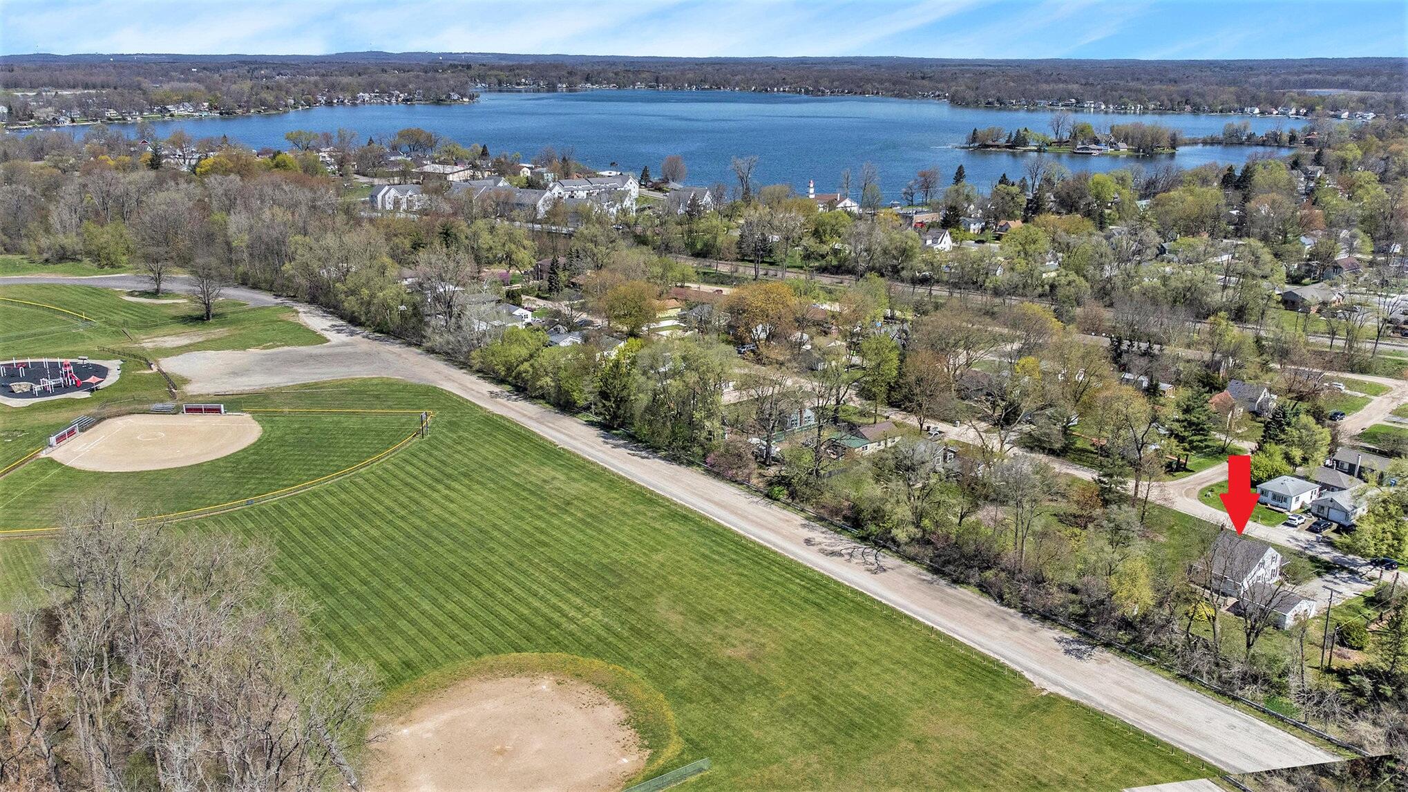 9045 Hillcrest Drive