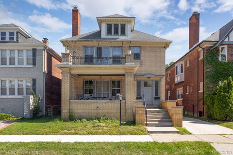 922 NOTTINGHAM Road Grosse Pointe Park City MI 48230