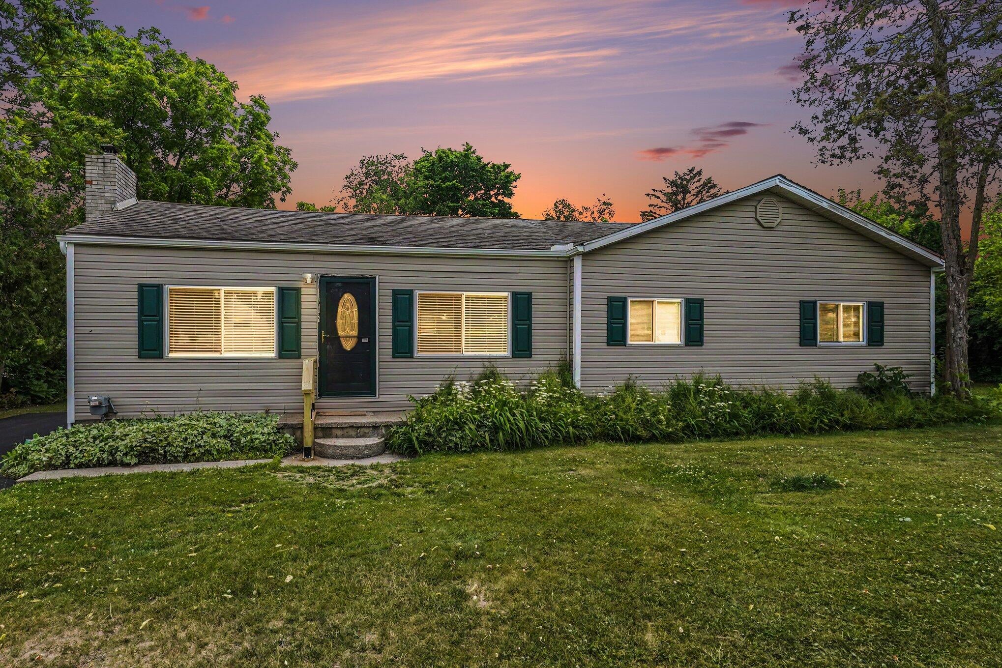 3472 Esson Drive