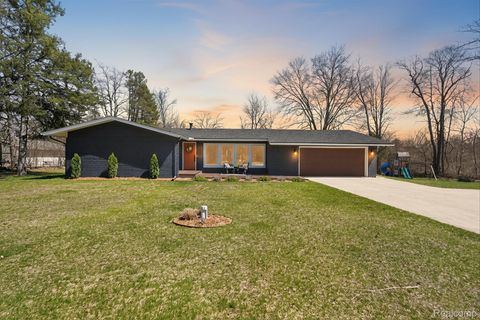 871 Windemere Drive Brighton Township MI 48114