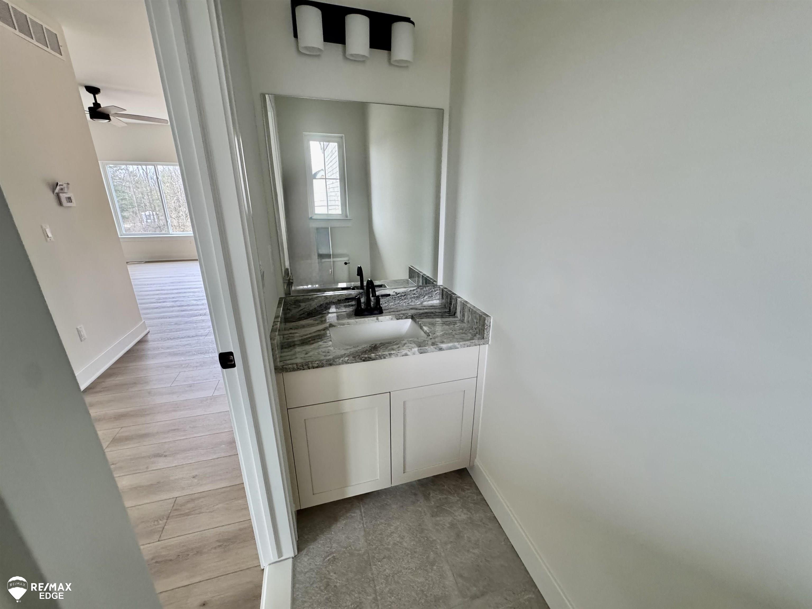 8092 Peninsula Circle